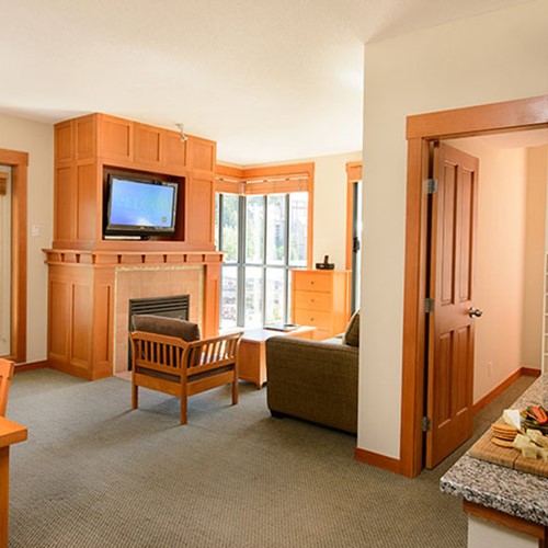 Pan Pacific Whistler Mountainside, ski accommodation in Canada - suite