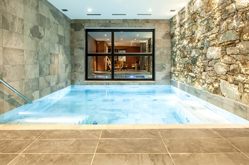 swimming pool in the chalet des cascades, les arcs