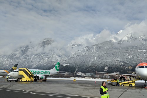 skiing near innsbruck airport, agent page