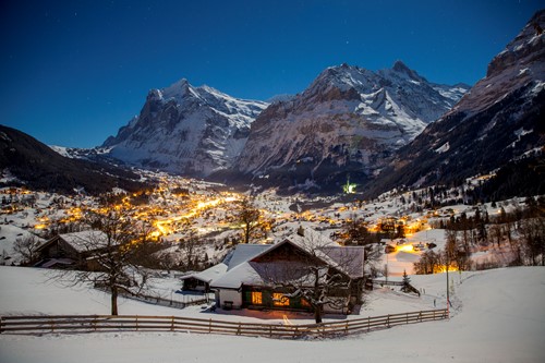 ski weekends in Grindelwald village at night