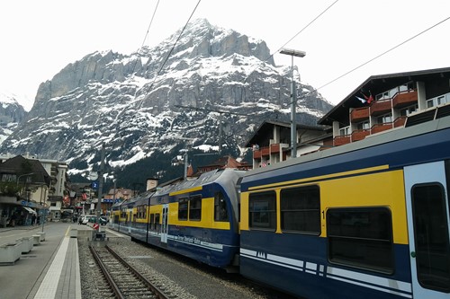Grindelwald ski train