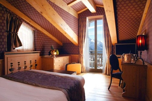 Cristal Palace Hotel in Madonna di Campiglio-Italy-junior suite view