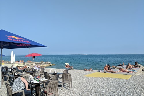 Lake-Garda-Italy-cafe