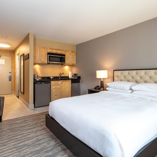 Hilton-Whistler-Resort-and-Spa-Studio-room