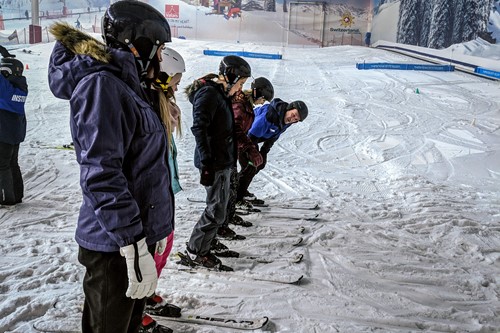 Hemel-Hempstead-Group-in-a-line-on-the-snow.jpg