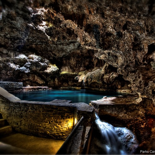 Cave-and-basin-hot-springs-Banff-Lake-Louise.jpg