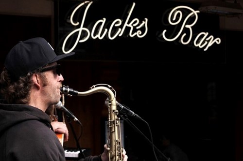 Jack's Bar