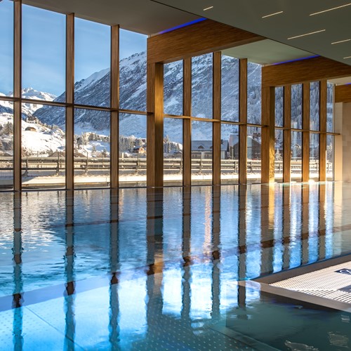 Radisson Blu - Wellness Pool-2.jpg