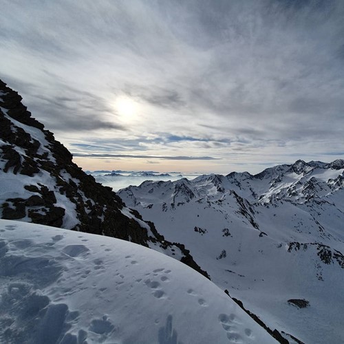 mountain sunset view clouds overhead