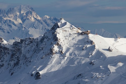 saulire meribel piste from above