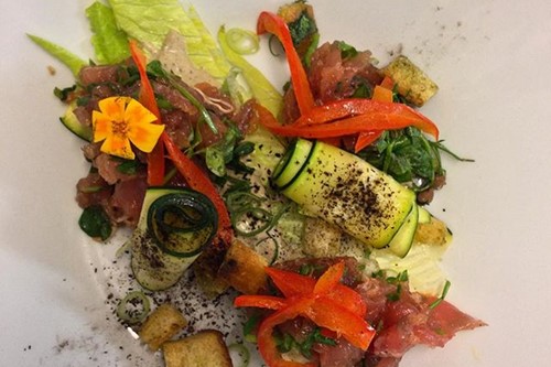 munchie tuna tartare salad where to eat in chamonix