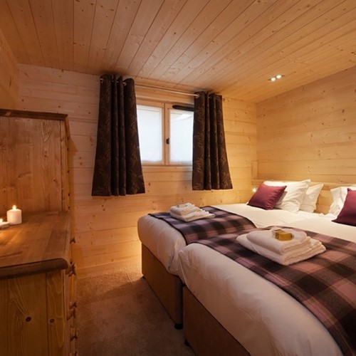 Chalet-poudreuse-bedroom_1.jpg
