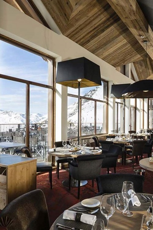 koh-i-nor-hotel-val-thorens-restaurant-views.jpg