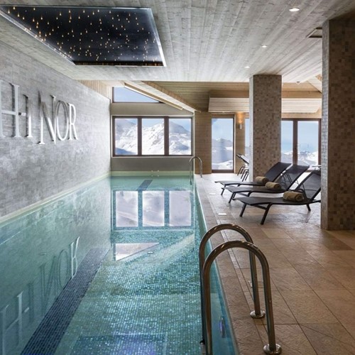 koh-i-nor-hotel-val-thorens-swimming-pool.jpg