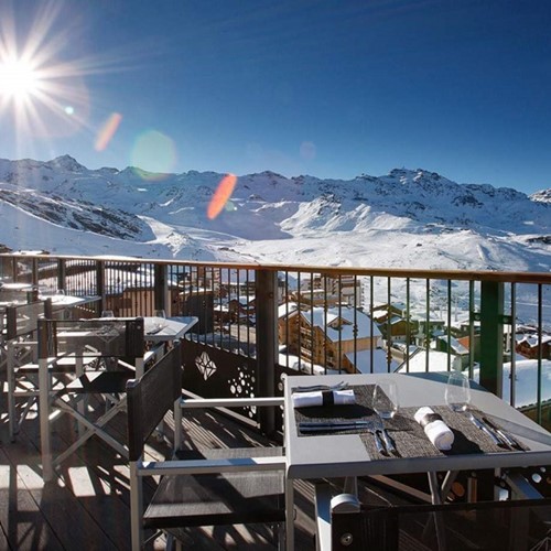 koh-i-nor-hotel-val-thorens-terrace-views.jpg