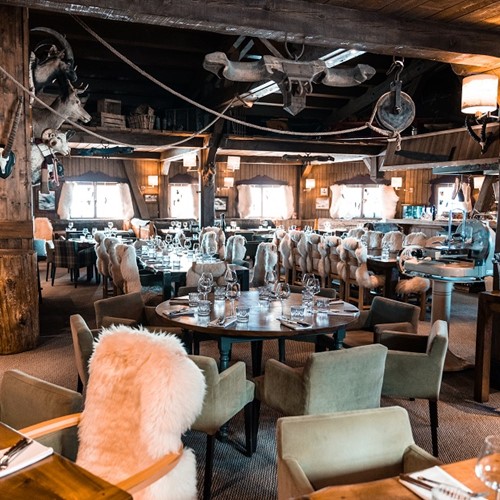 hotel-les-suites-maison-bouvier-tignes-restaurant-1.jpg