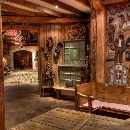 hotel-les-suites-du-montana-tignes_lobby.jpg