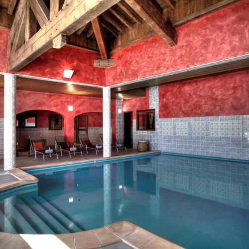 hotel-les-suites-du-montana-tignes_pool.jpg