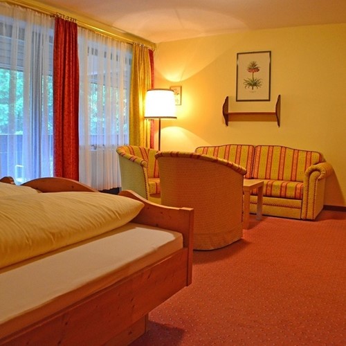 hotel-mooser-kreuz-st-anton-double-room.jpg