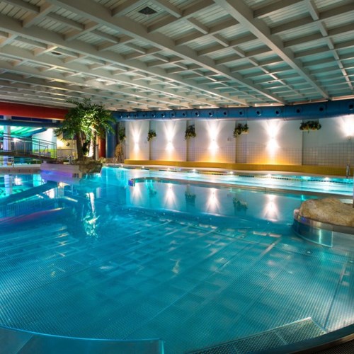 sporthotel-royer-swimming-pool.jpg