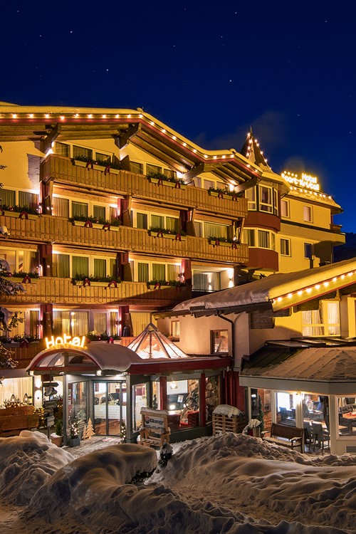 Hotelaufnahme Winter hochaufloesend.jpg