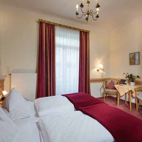 hotel-alpenblick-bad-gastein-bedroom-1.JPG