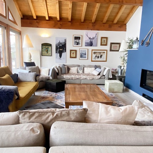 chalet-monique-lounge-3a.jpg