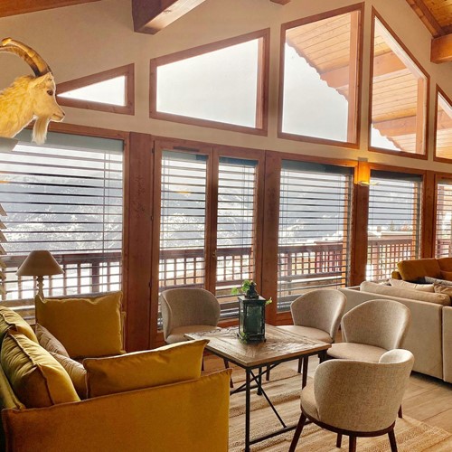 chalet-monique-lounge-4a.jpg