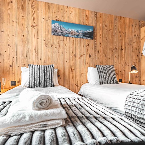 Twin Bedroom - Chalet Renard Blanc