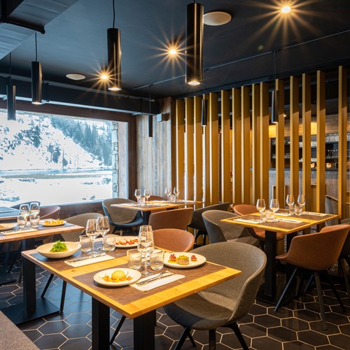 Hôtel Tetras Lodge - Restaurant 02.jpg