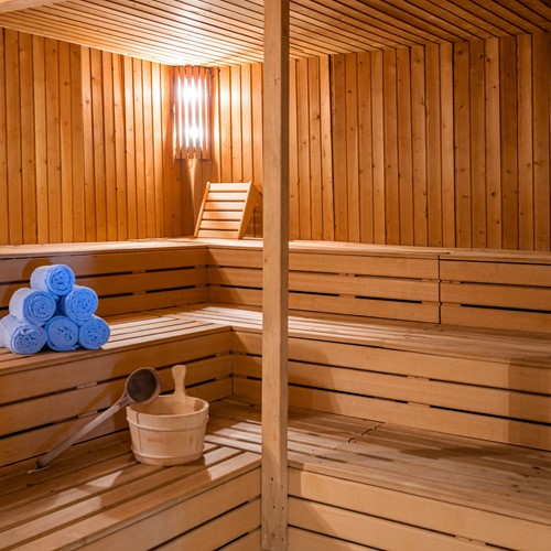 Les Suites du Montana - Sauna 003.jpg