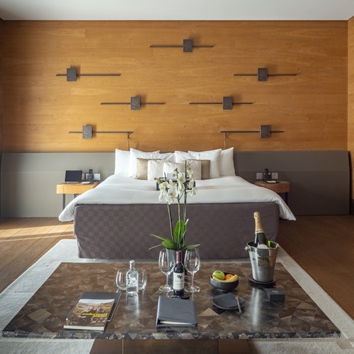 chedi.deluxeroom-1.jpg