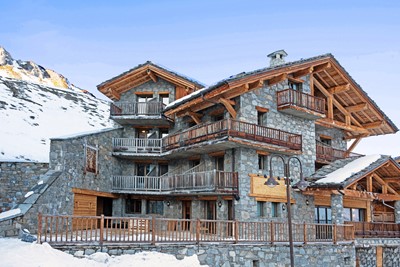 Hôtel l'Aigle du Montana - Extérieure.jpg