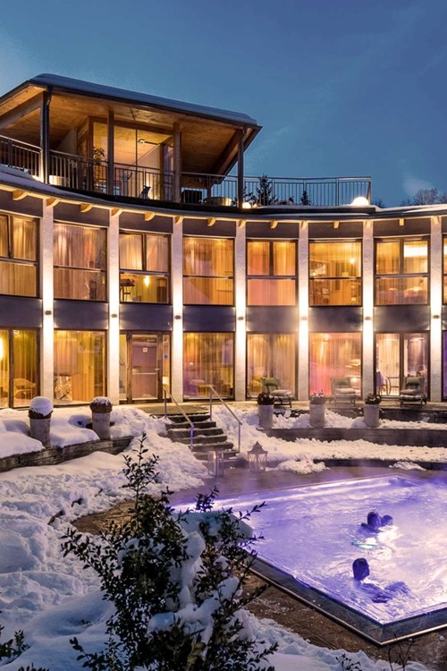 Hotel Eschenhof Exterior Night.jpeg