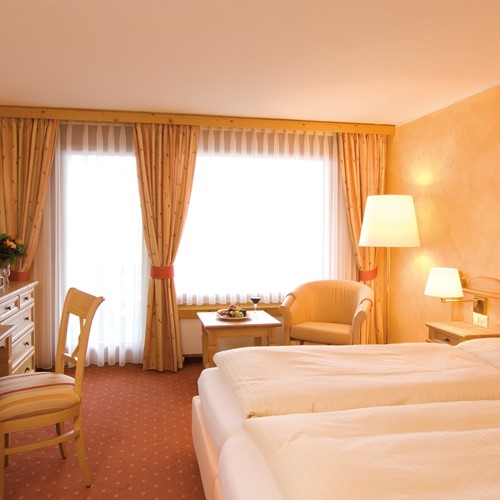 Silvretta-Parkhotel-Klosters-Bedroom.JPG