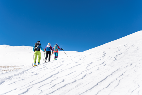 st anton apres ski people in mooserwirt
