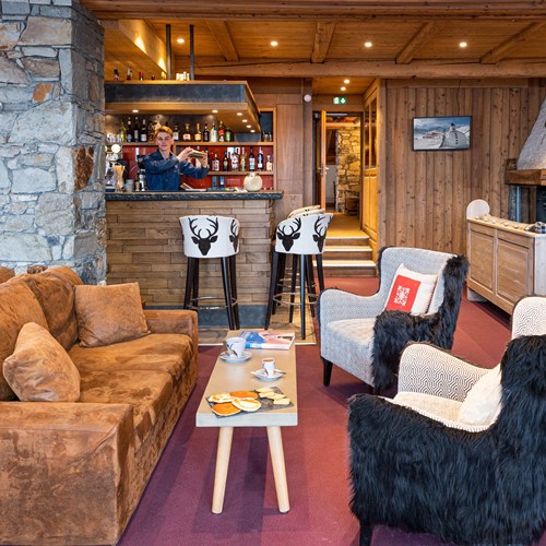 Hôtel l'Aiguille Percée - Bar 004.jpg