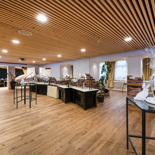 Hotel Terrace Restaurant Intermezzo.jpg