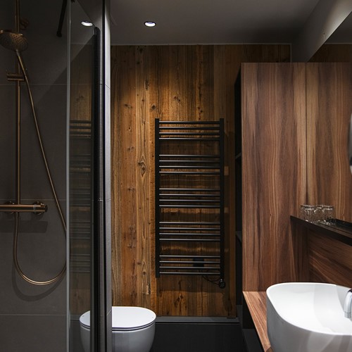 Beauregard-Suite-Junior-Salle-de-Douche-4-BD_Matthieu-Cellard.jpg