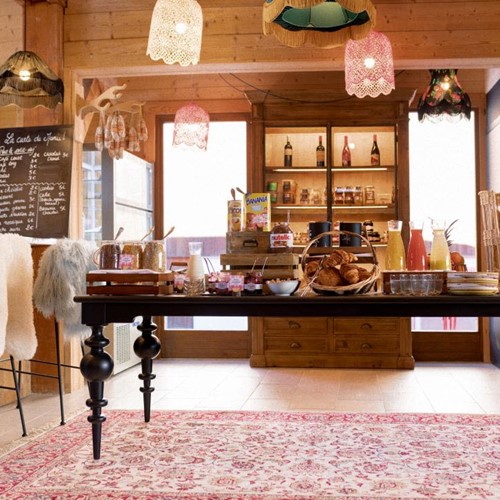 Breakfast Mamie Megeve.jpg