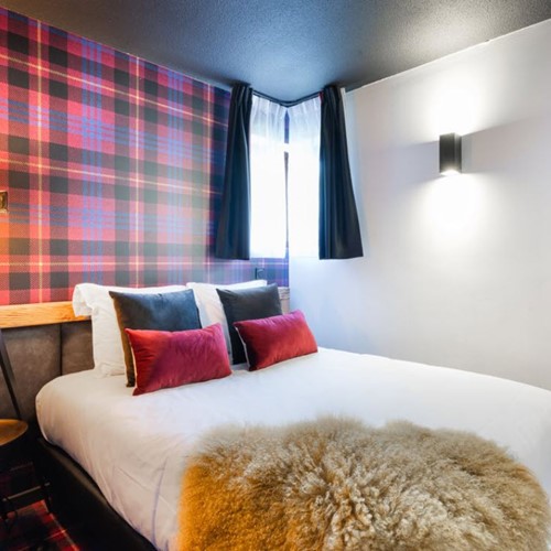 La Chambre Mamie Megeve.jpg