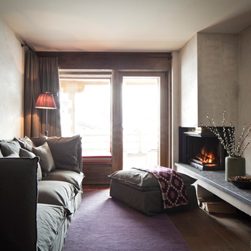 Cordee-des-alpes-verbier-Deluxe-room-living.jpg