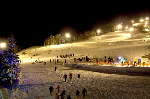 Night skiing in Rusutsu, ski apan