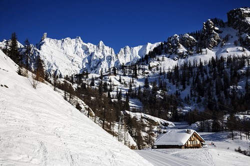 Courmayeur-Italy-scenic.jpg