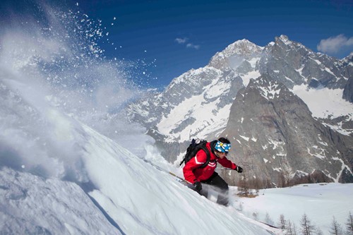 Courmayeur-italy-skiing1.jpg