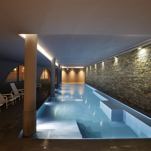 Le-Val-Thorens-Hotel-France-indoor-swimming-pool