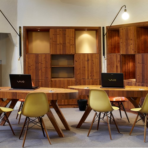 Le-Val-Thorens-Hotel-France-library-area