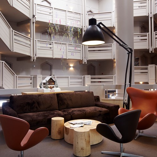 Le-Val-Thorens-Hotel-France-lobby-area