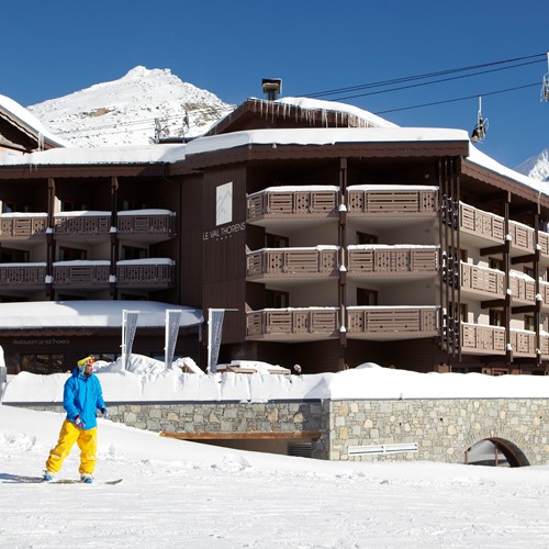 Hotel-Le-Val-Thorens-France-ski-in-ski-out-access