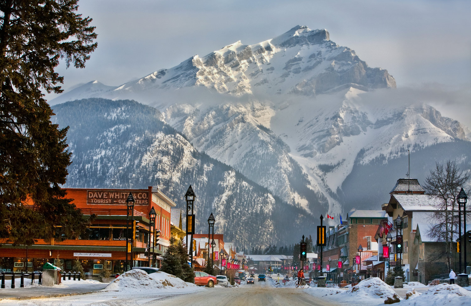 Banff-Avenue-Canada-Paul-Zizka.jpg